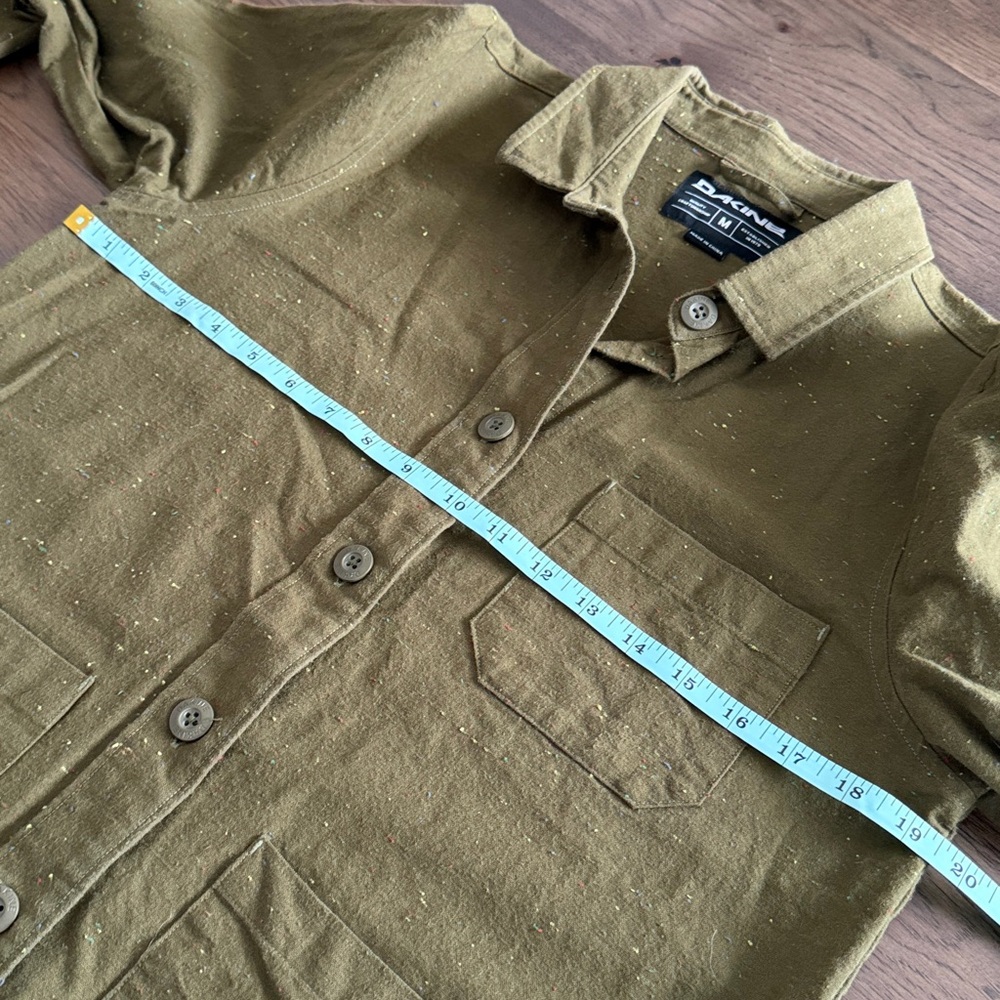 DAKINE Women's Olive Green Speckled Button Down Medium Shirt - Picture 9 of 12